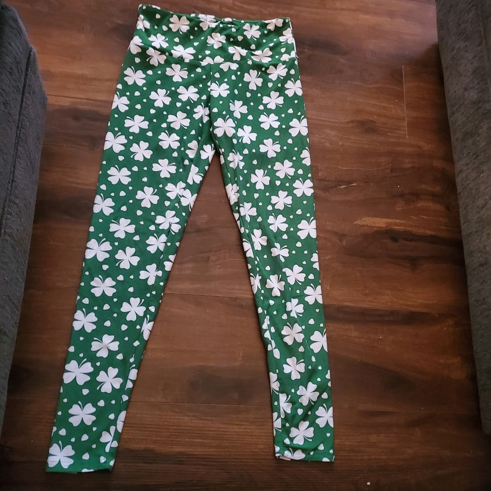 Ultra Flirt shamrock leggings small